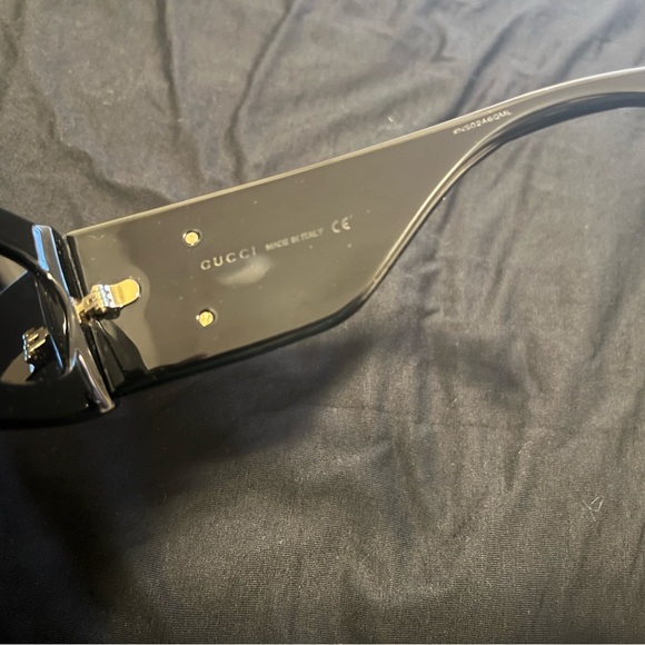 GG0811S Gucci rectangular sunglasses - Picture 10 of 14